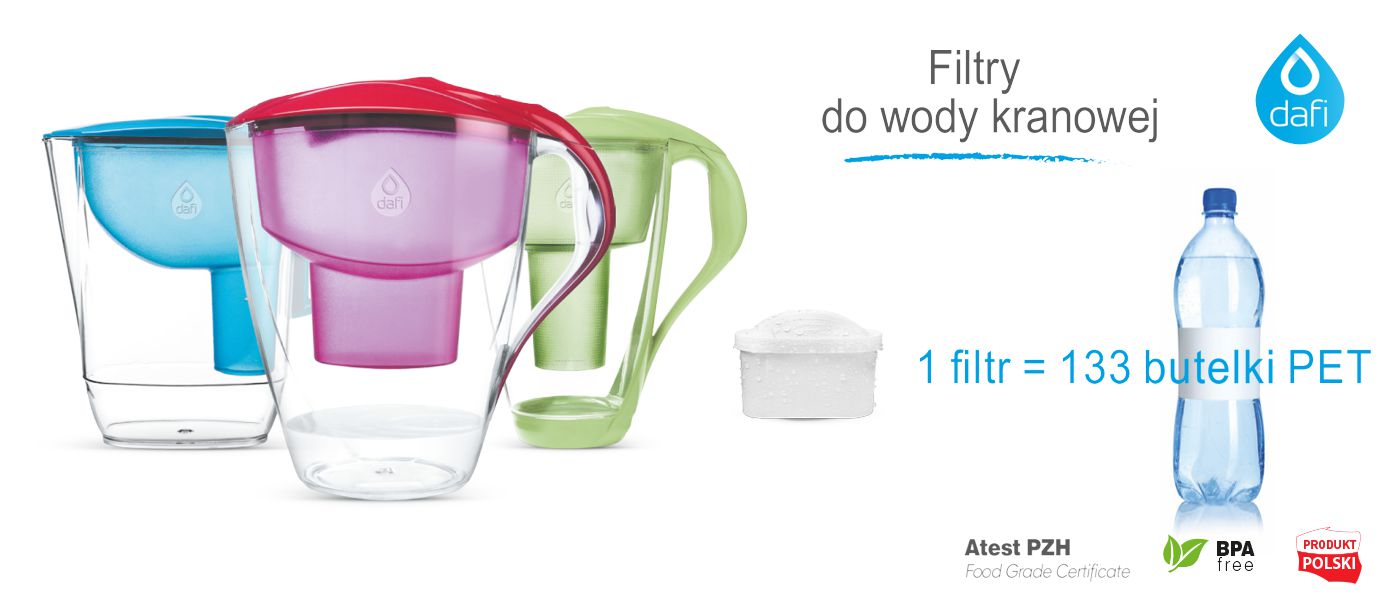 Baner reklamowy rekomendujący użycie filtrów do wody Dafi. Woda przefiltrowana przez jeden wkład filtrujący dafi równa się wodzie w 133 butelkach plastikowych